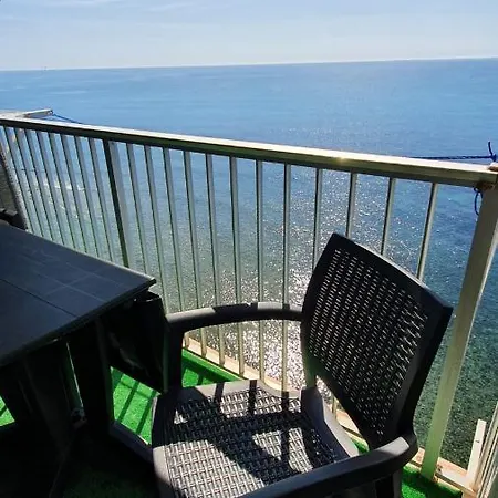 Sobre Olas Del Mar Apartment *