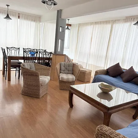 Sobre Olas Del Mar El Campello